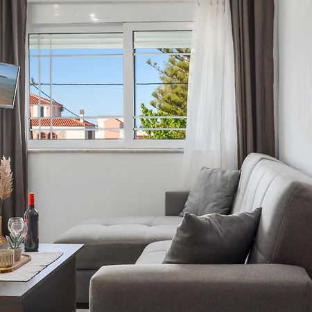 Nikos Apartments Agia Marina Dış mekan fotoğraf