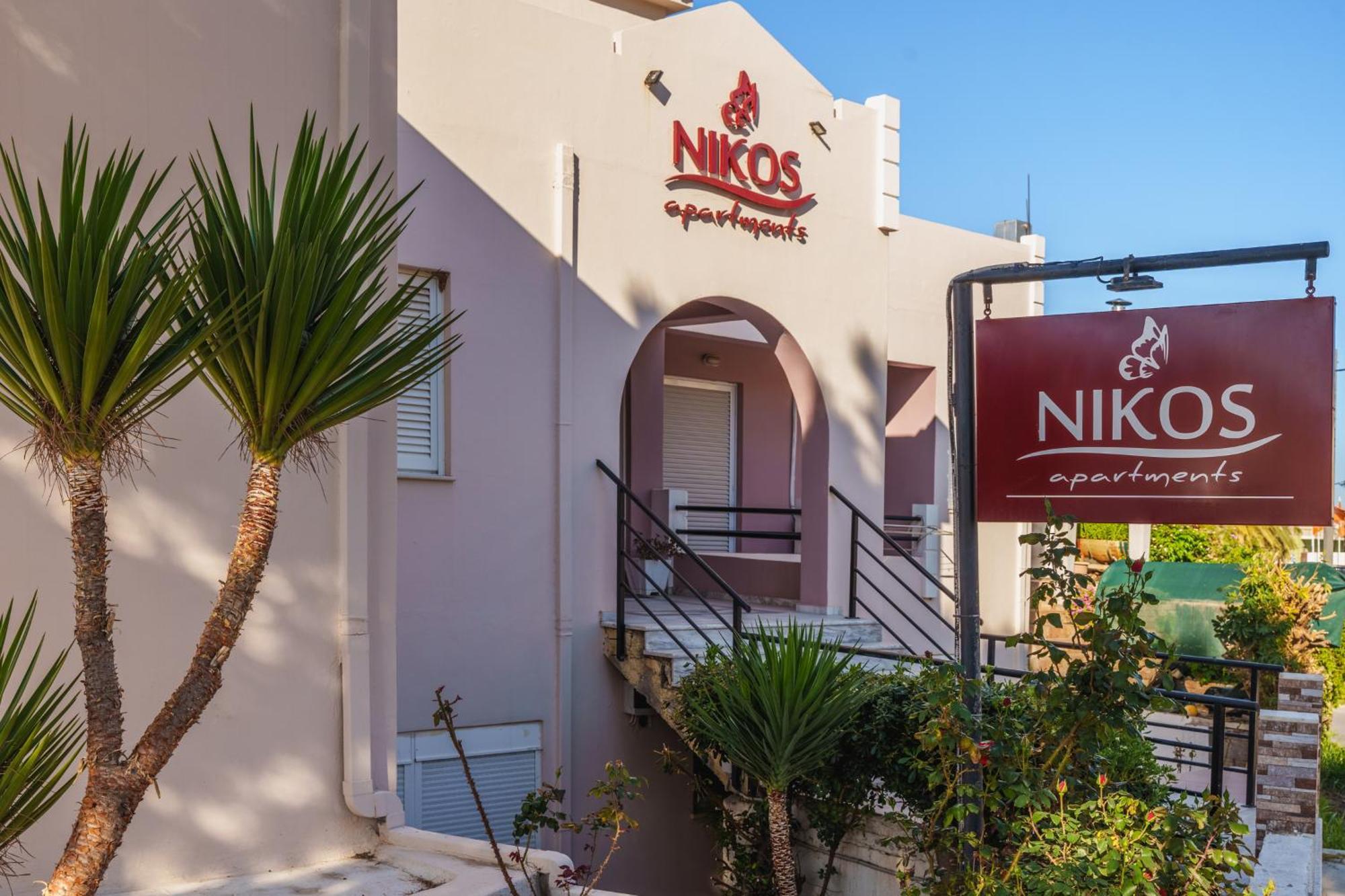 Nikos Apartments Agia Marina Dış mekan fotoğraf