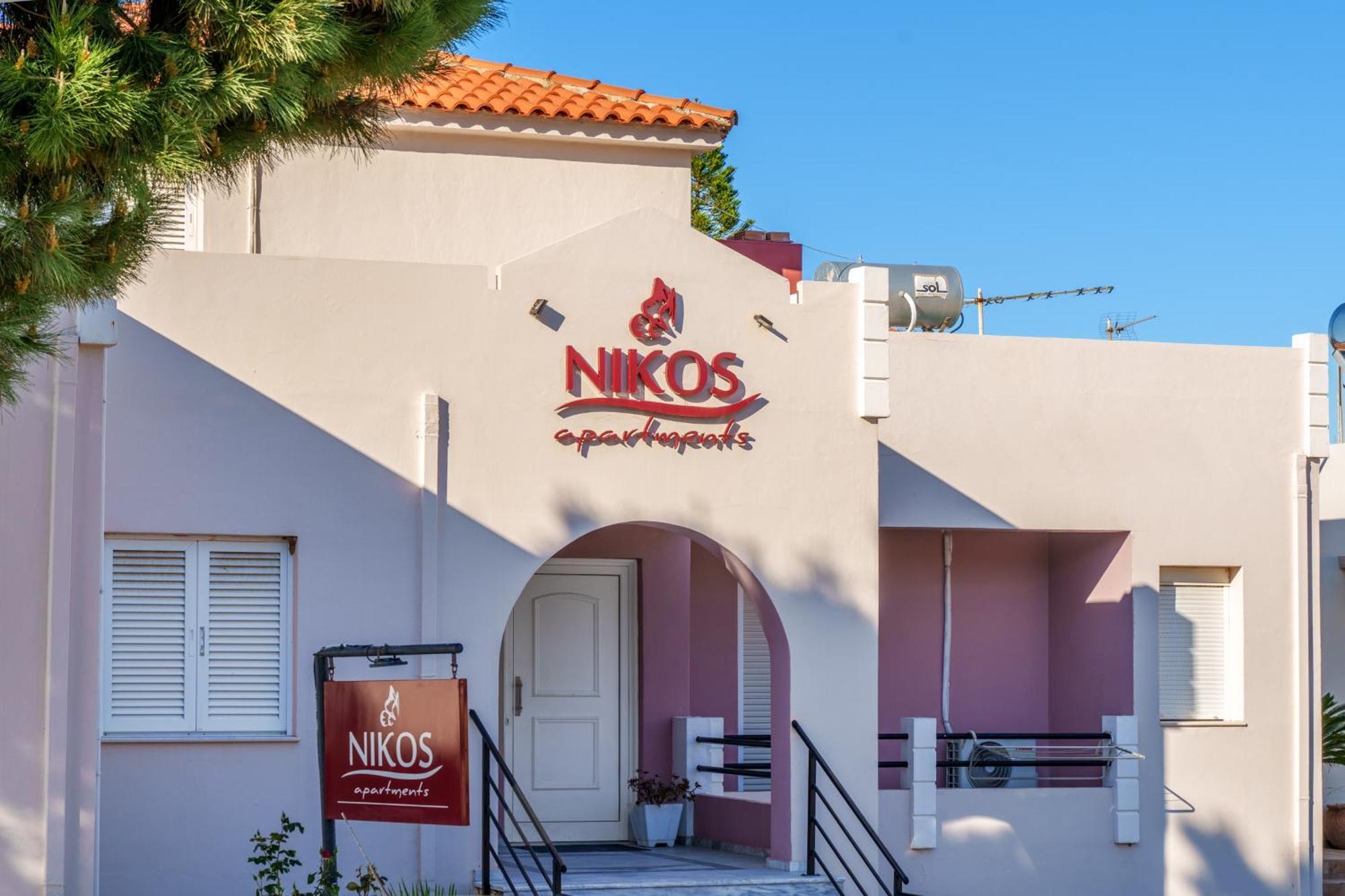 Nikos Apartments Agia Marina Dış mekan fotoğraf