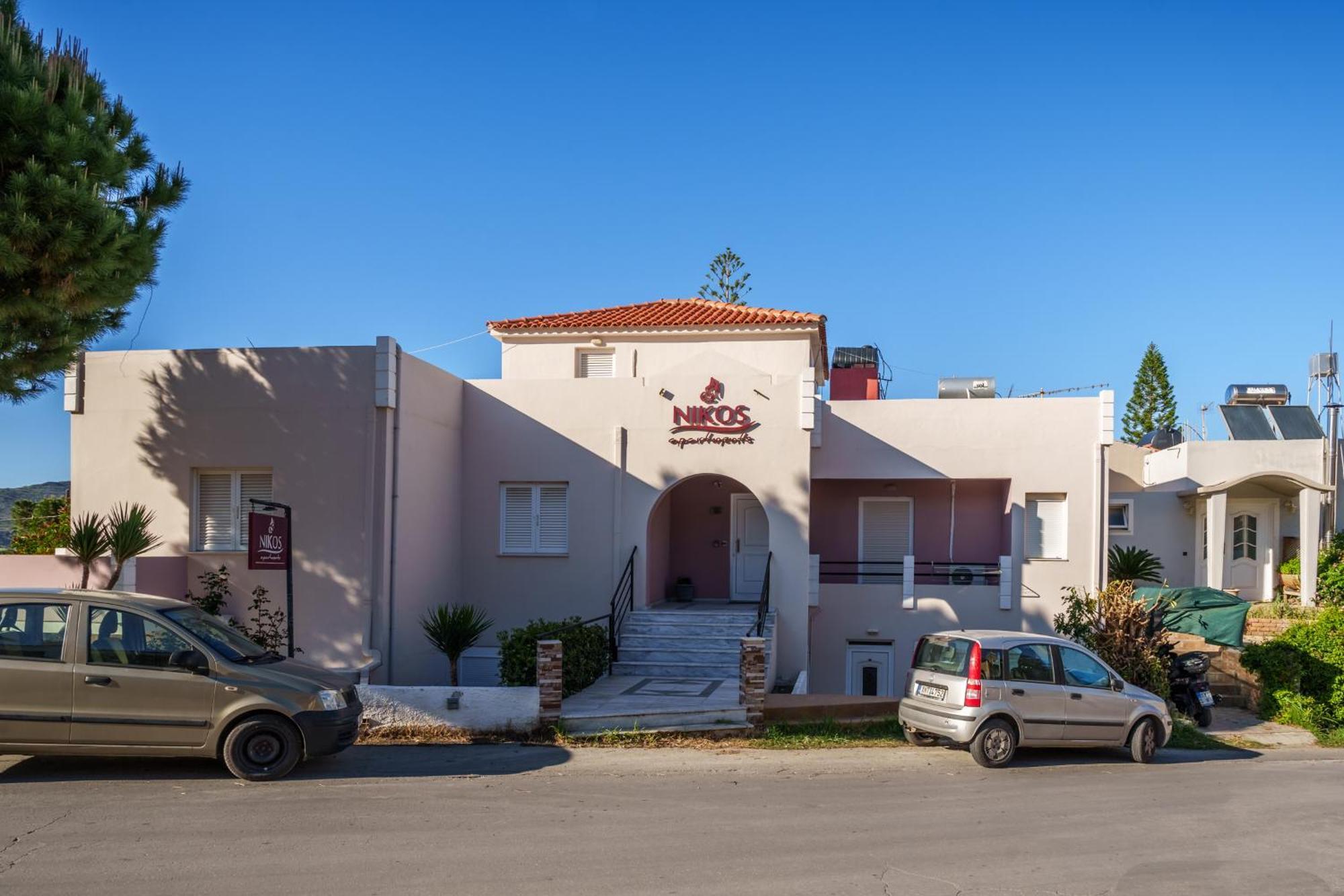 Nikos Apartments Agia Marina Dış mekan fotoğraf