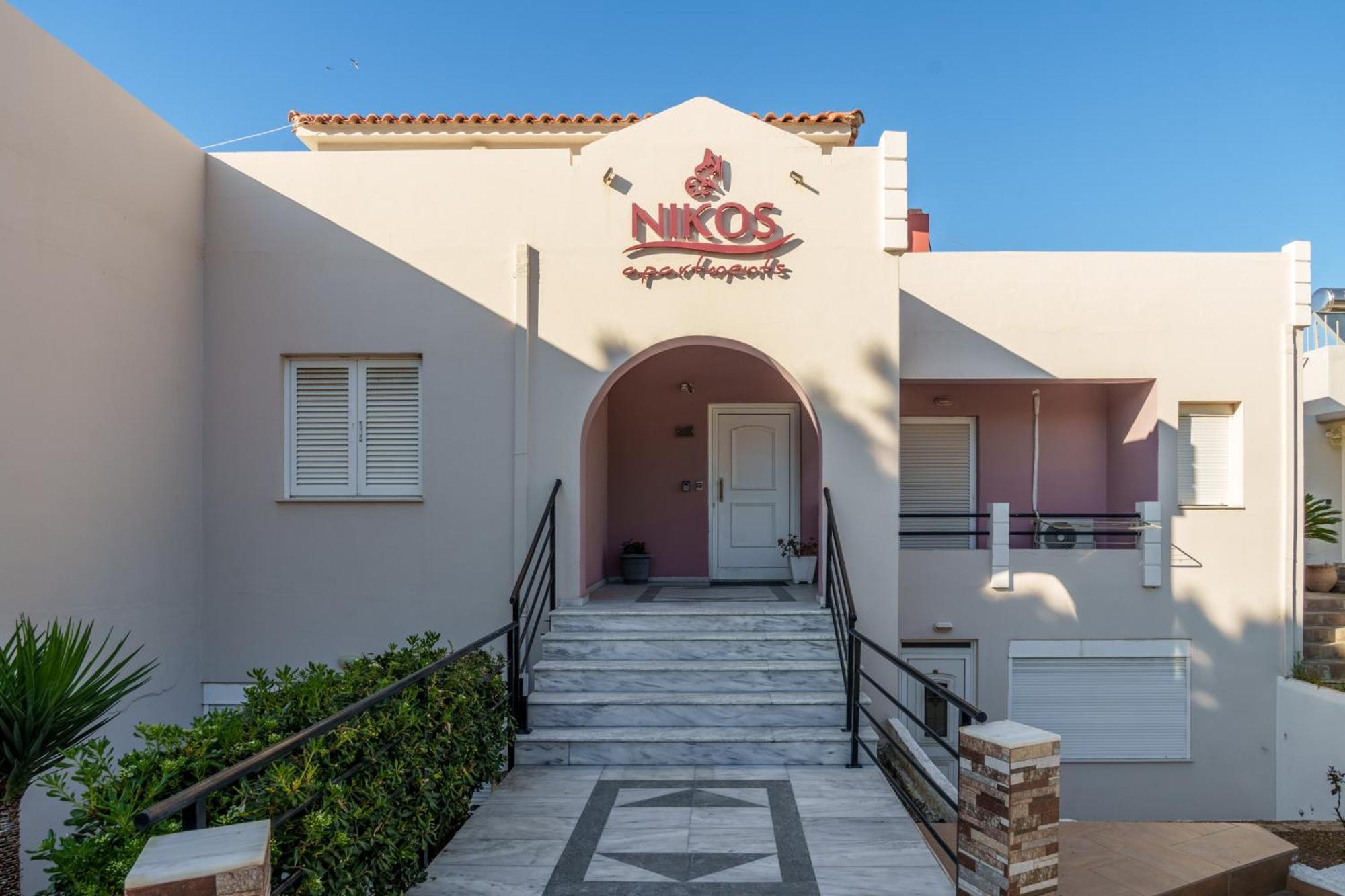 Nikos Apartments Agia Marina Dış mekan fotoğraf