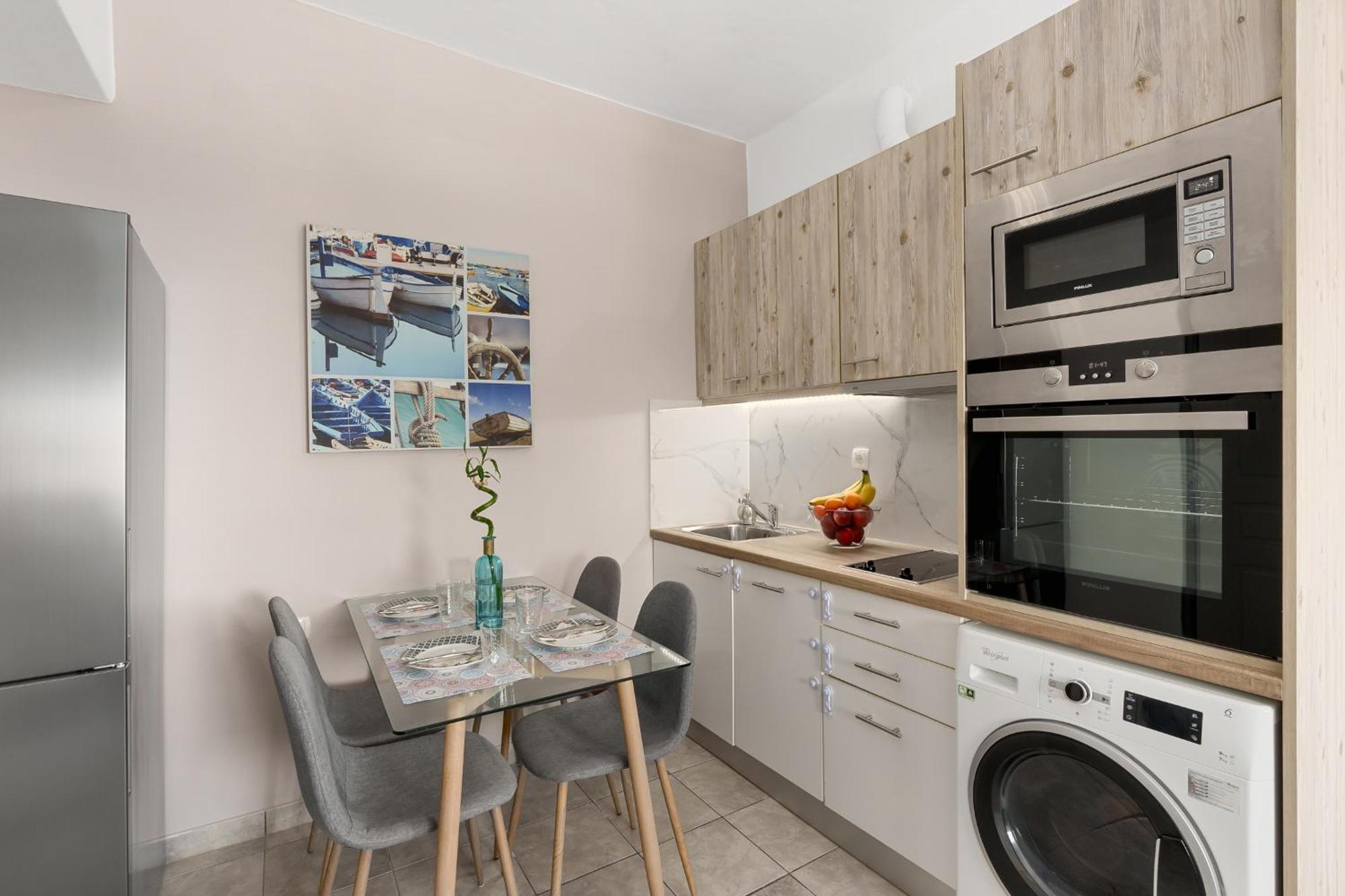 Nikos Apartments Agia Marina Dış mekan fotoğraf
