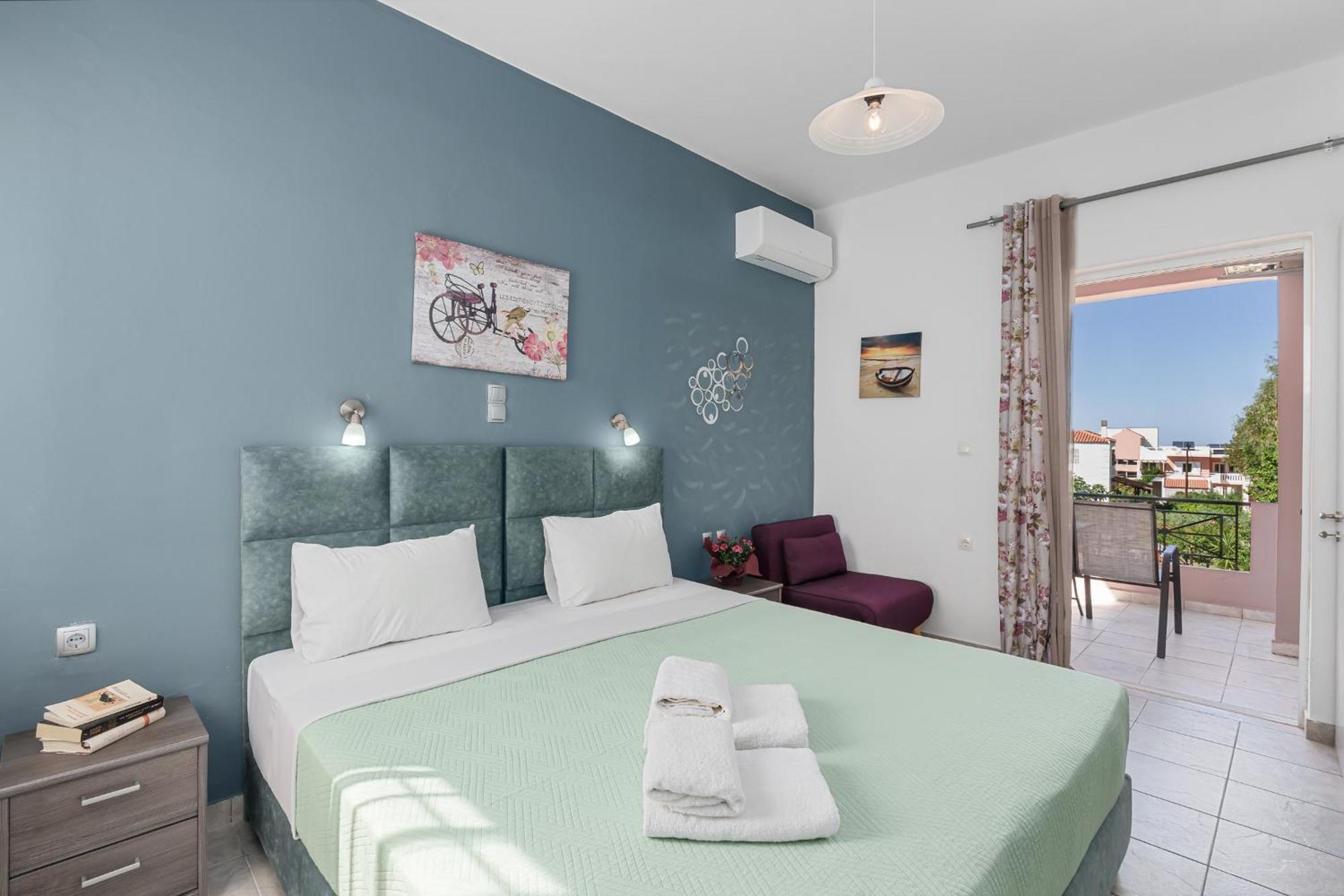 Nikos Apartments Agia Marina Dış mekan fotoğraf